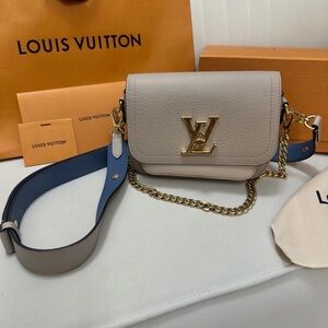 Louis Vuitton Lockme Tender Bag in Greige color